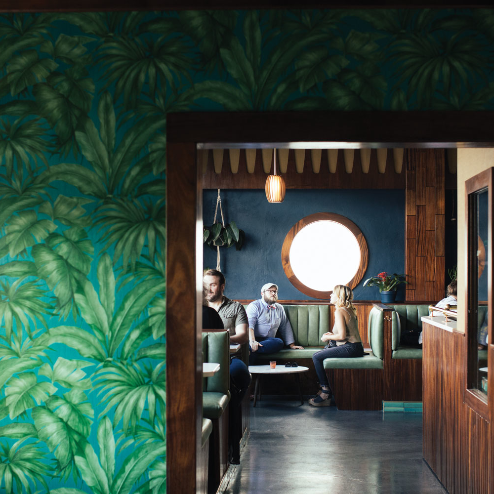 Booze Hound: Ting Wray at Pearl Diver